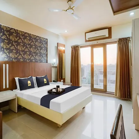 Hotel The Tark Near Igi Airport